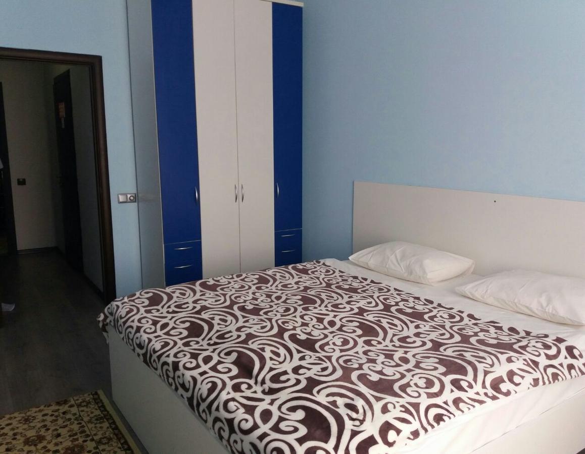 Mini Hotel Bereket Dip 아스타나 외부 사진